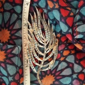 Vintage Silvertone Brooch